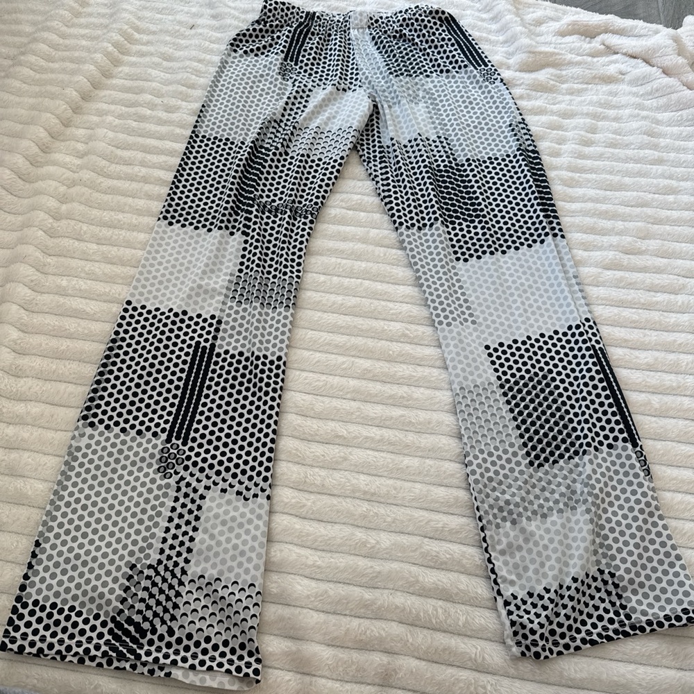 Pants - Picture 2 of 3